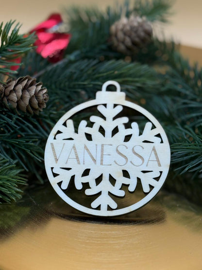 Personalisierbare Weihnachtskugel aus Holz