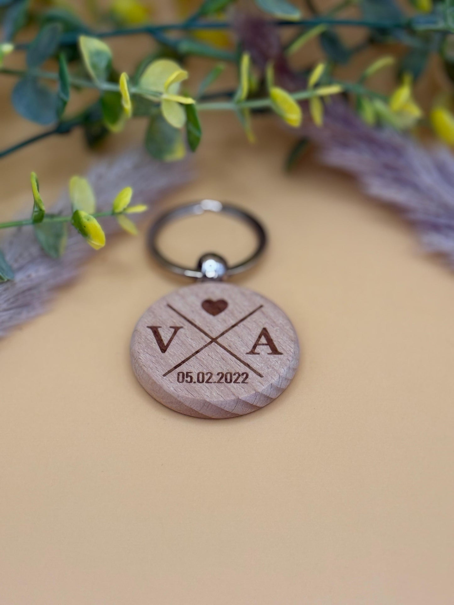 Personalisierbarer Schlüsselanhänger aus Holz